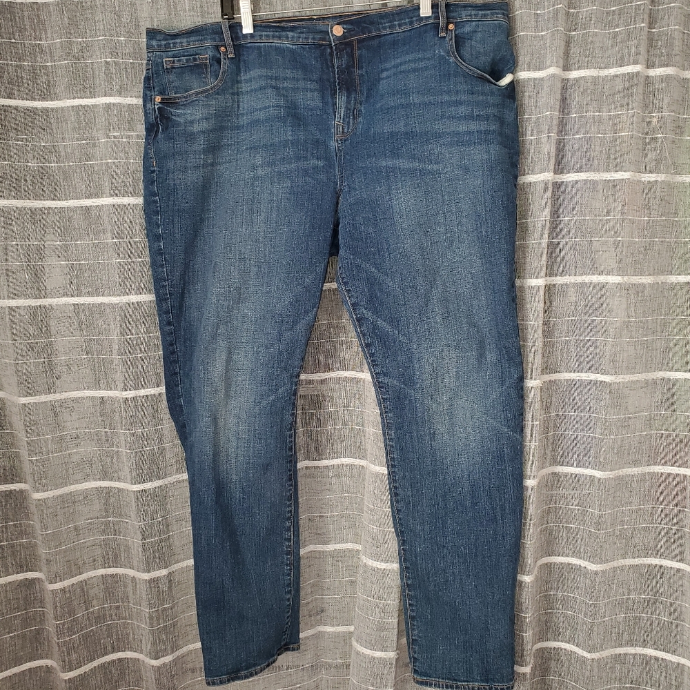 Old Navy Curvy/Profile Midrise Jeans